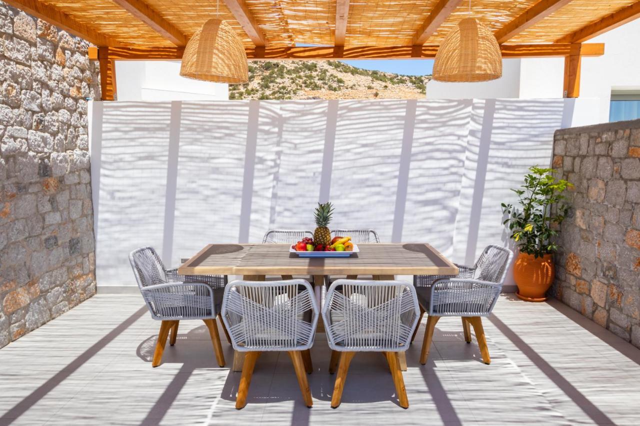 Aros Luxury Villas Lakki  エクステリア 写真