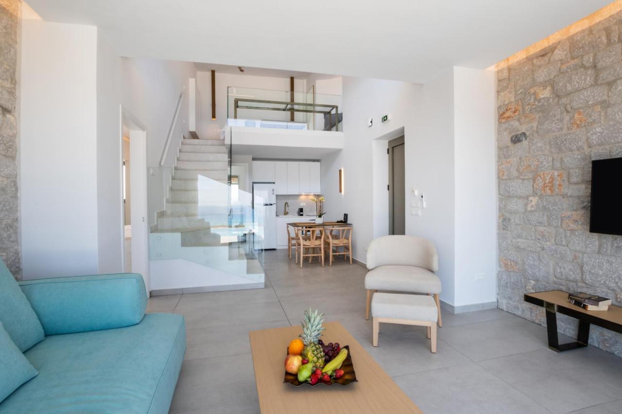 Aros Luxury Villas Lakki  エクステリア 写真
