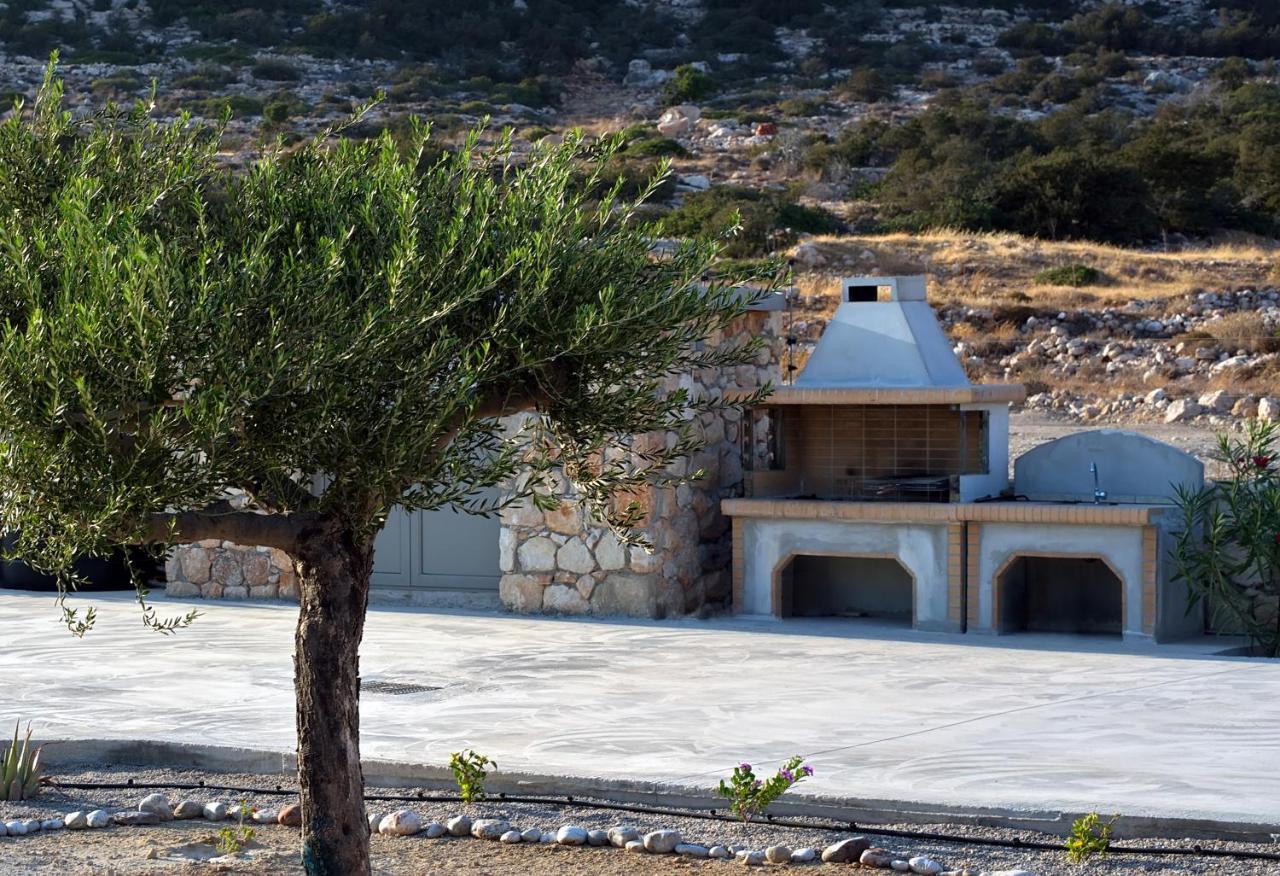 Aros Luxury Villas Lakki  エクステリア 写真